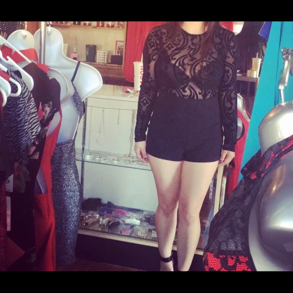 Short blouse - Picture 6 of 6